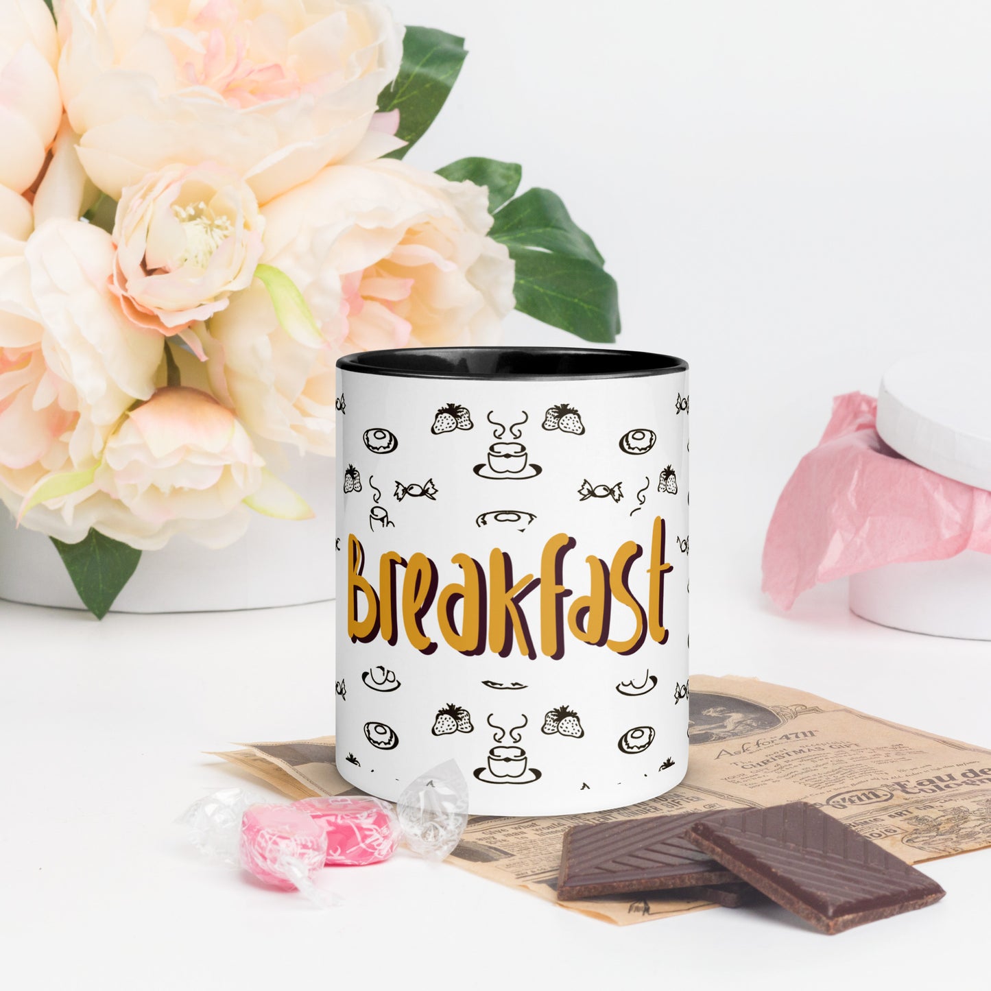 The Customizable 15 oz Travel Mug features a unicorn design with the phrase "Feelin kinda extraordinary" and a black lid, allowing you to add your name for a personalized touch.